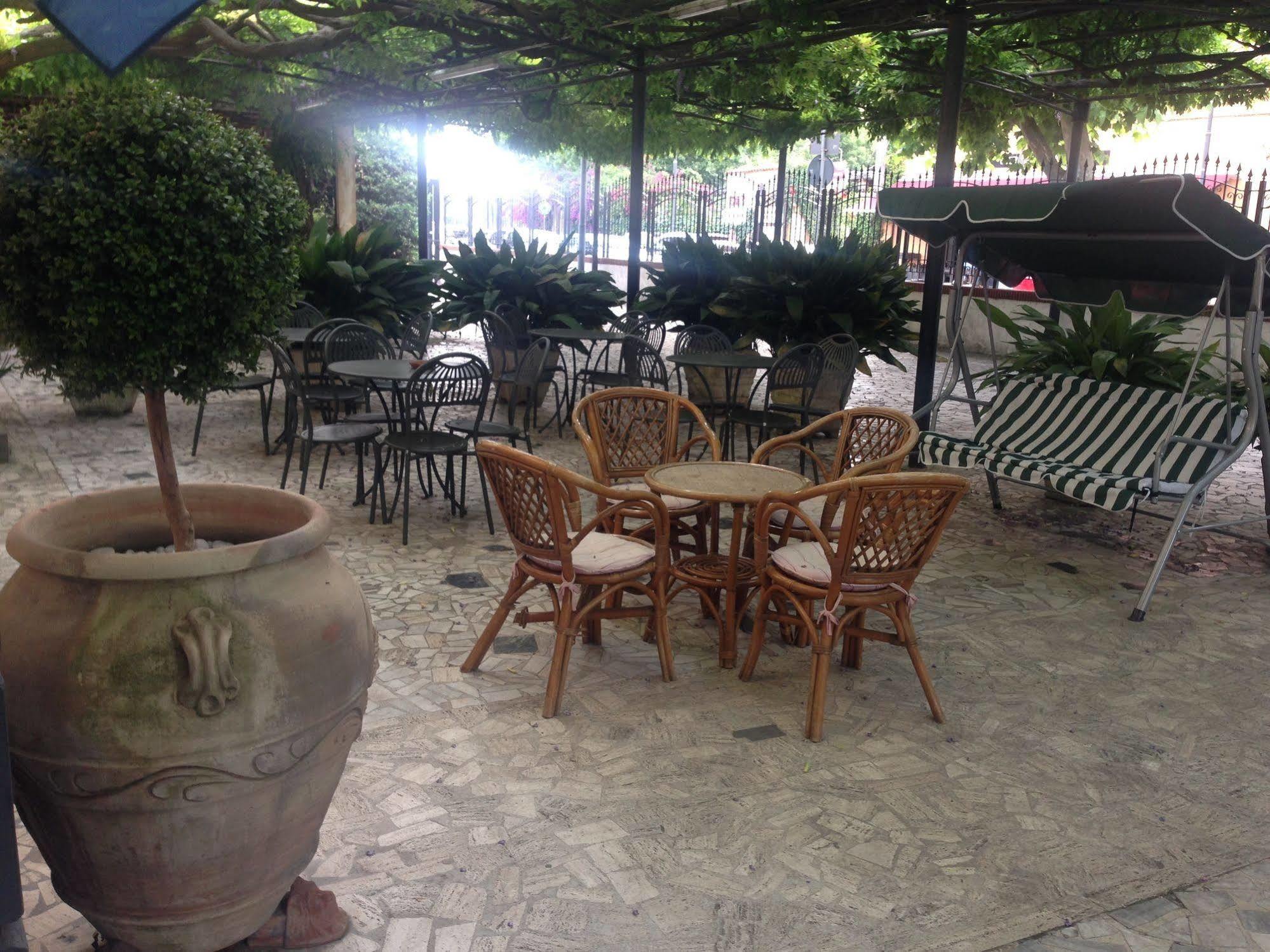 Hotel Degli Amici Pompéi Extérieur photo