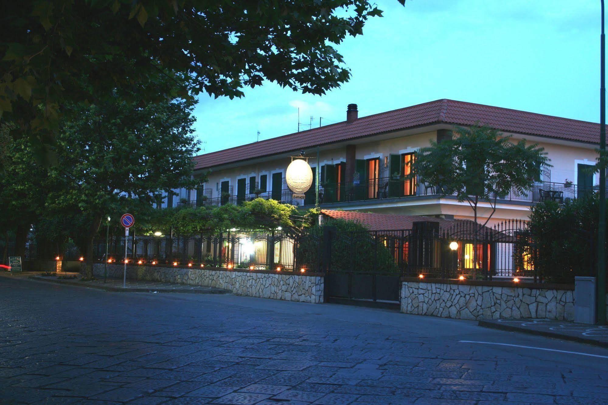 Hotel Degli Amici Pompéi Extérieur photo