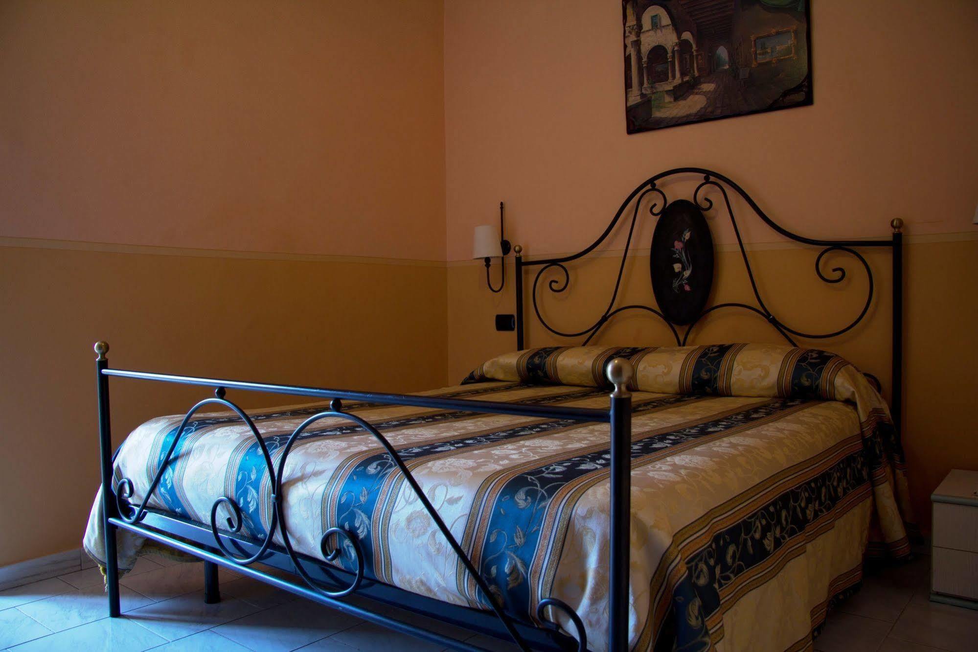 Hotel Degli Amici Pompéi Extérieur photo